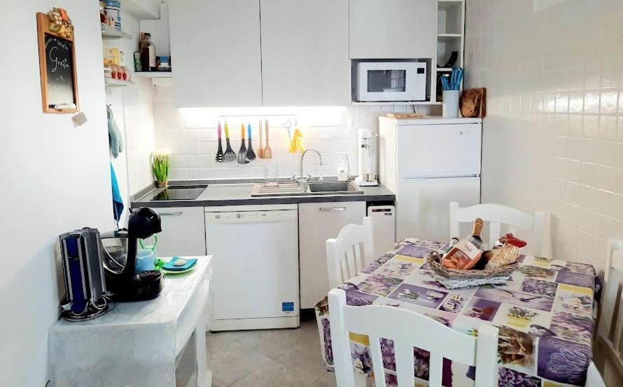 Photo of Kitchen in Geremeas