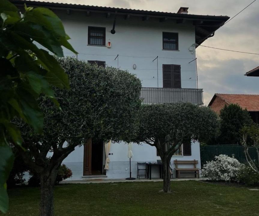 Photo of Buildings in Candelo