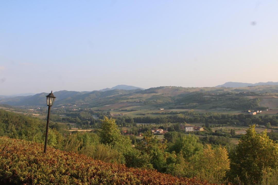Photo of Outdoor in Momperone