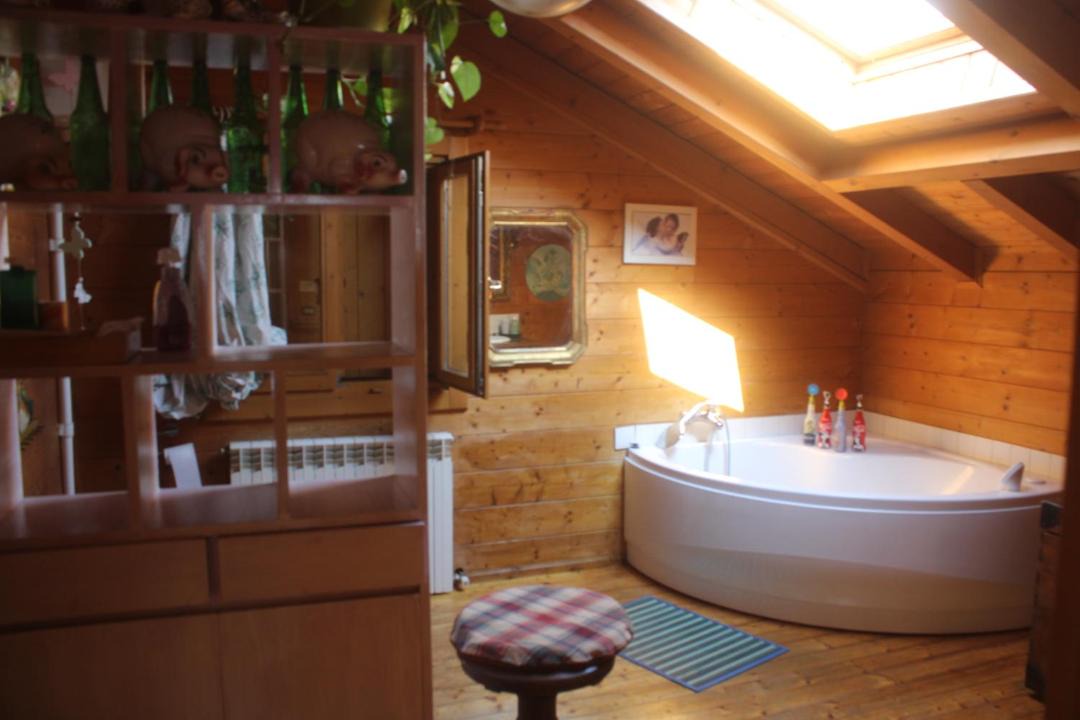 Photo of Bathroom in Momperone