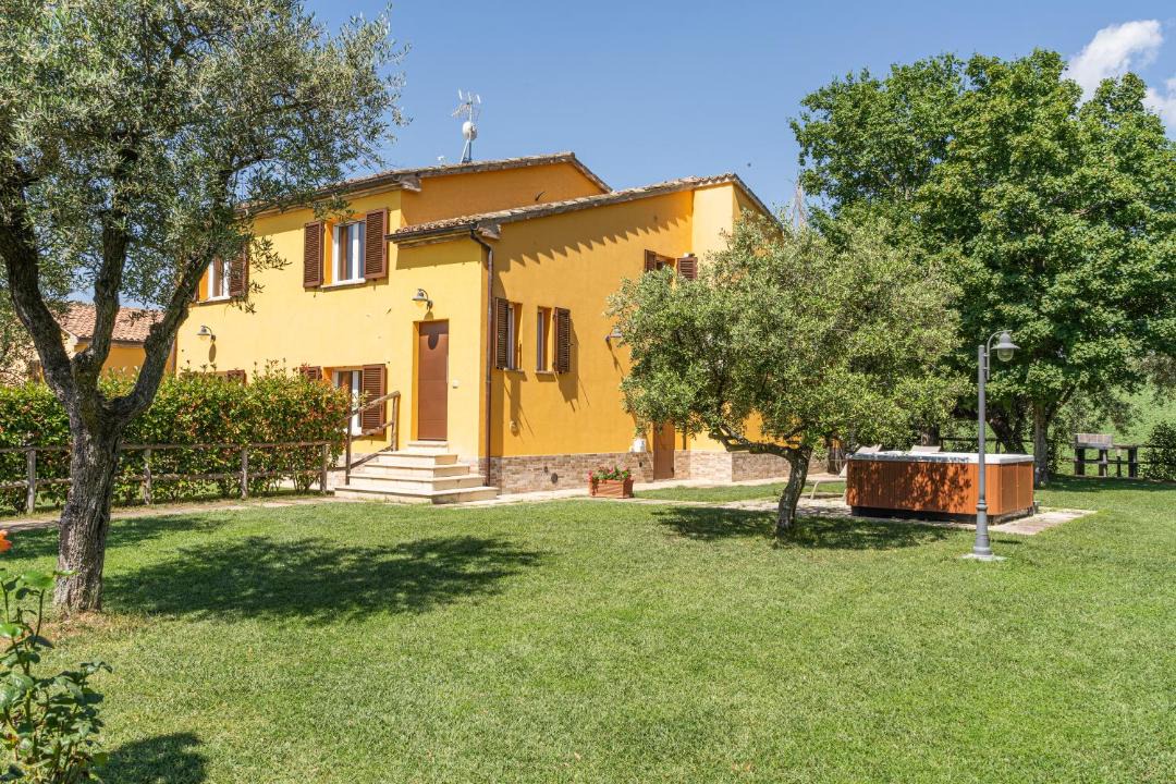 Photo of Others in Ostra Vetere