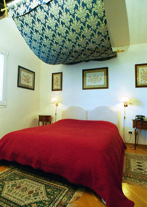 Photo of Bedroom in Gagliano
