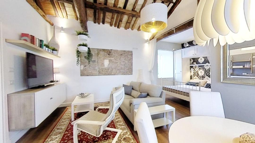 Photo of Livingroom in Ostia Antica