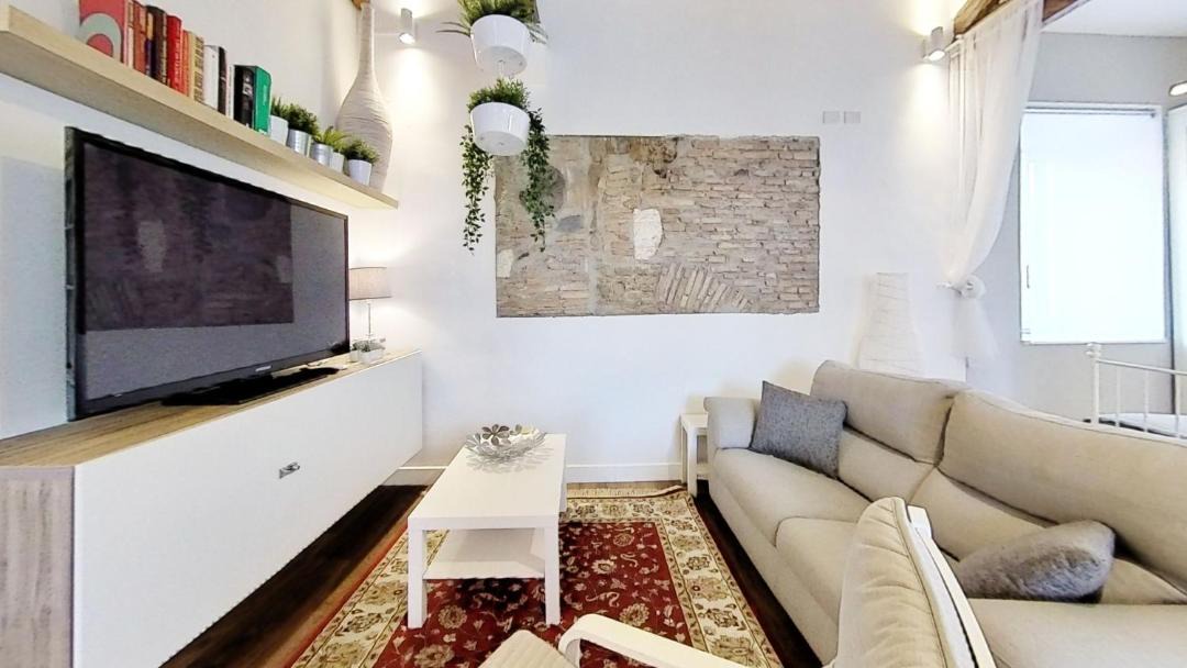 Photo of Livingroom in Ostia Antica
