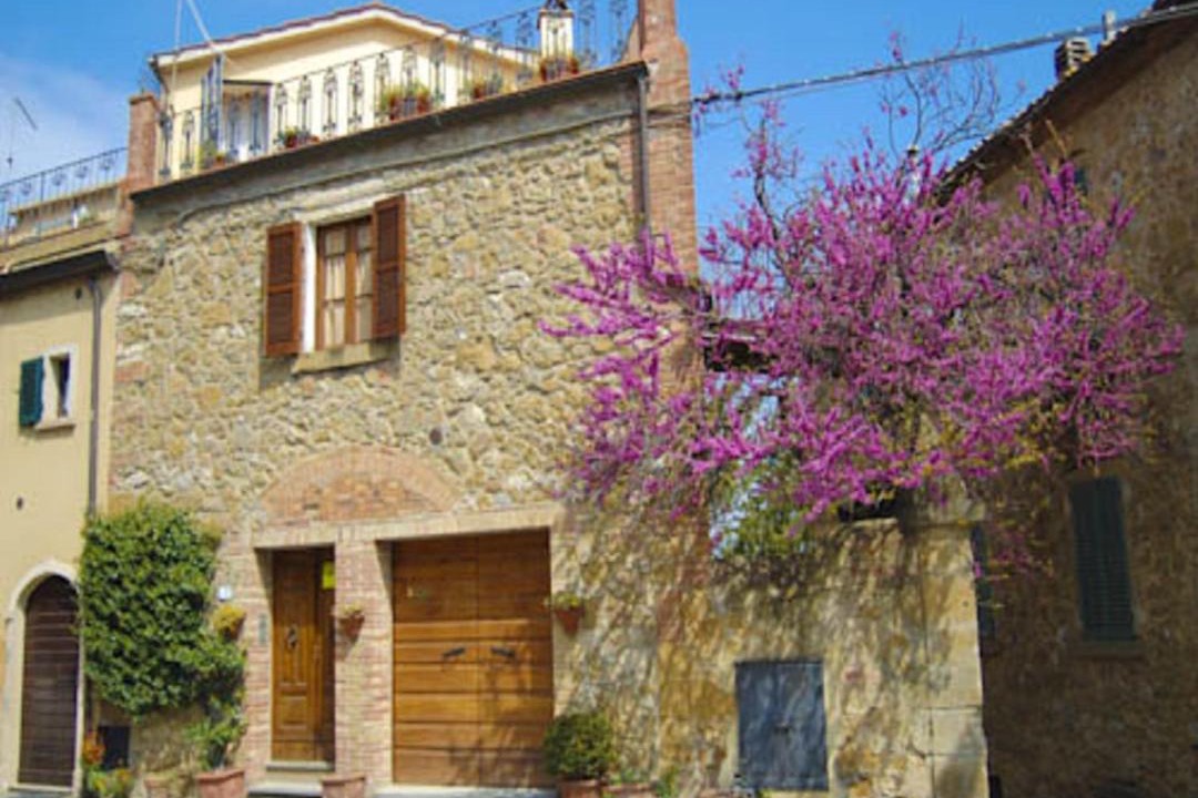 Photo of Buildings in Castelmuzio