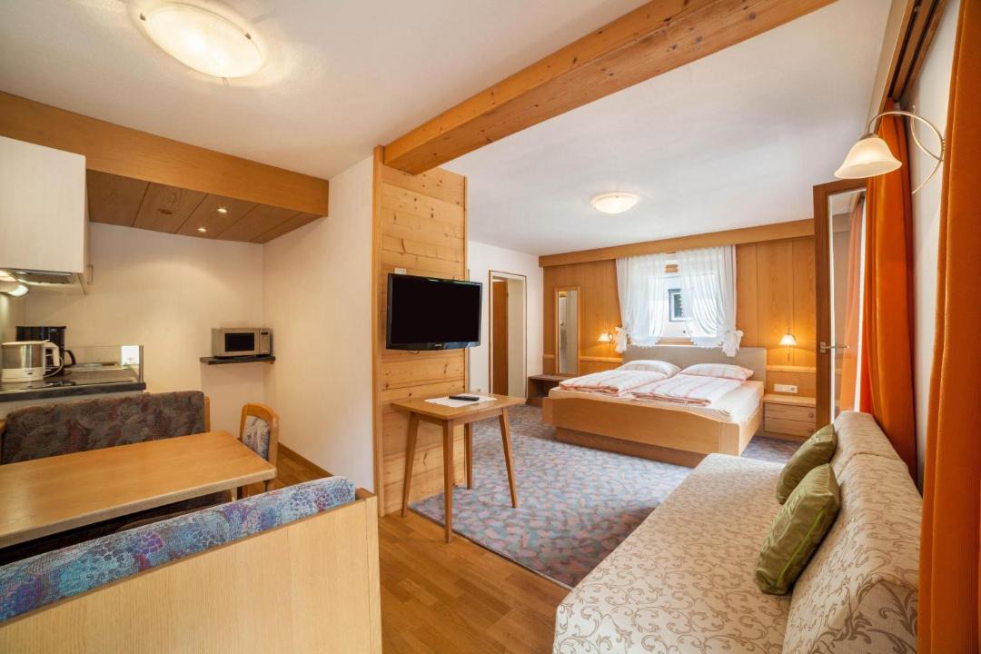 Photo of Bedroom in San Martino in Passiria