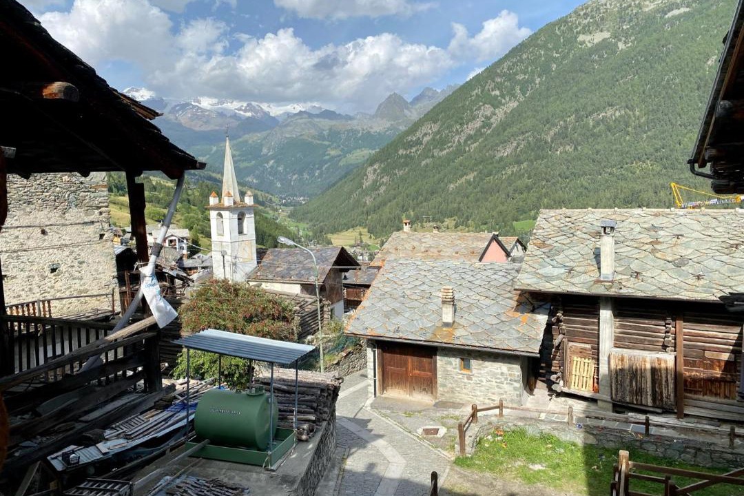 Photo of Buildings in Lignod
