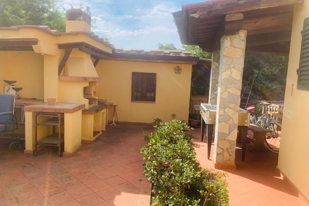 Photo of Buildings in Capostrada