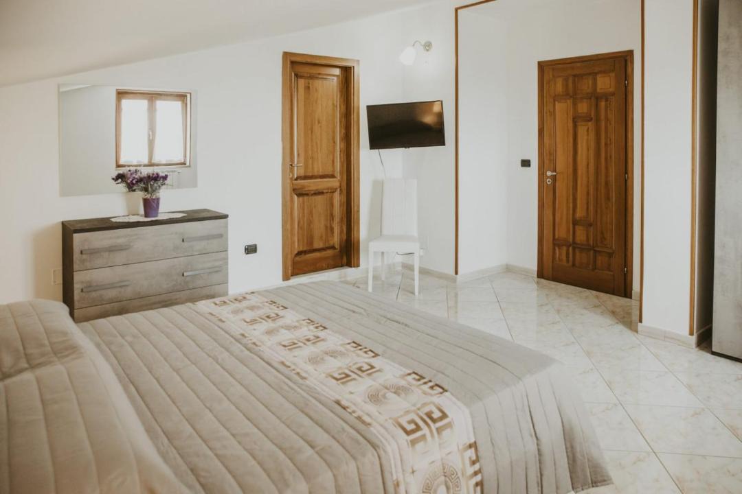 Photo of Bedroom in Eboli