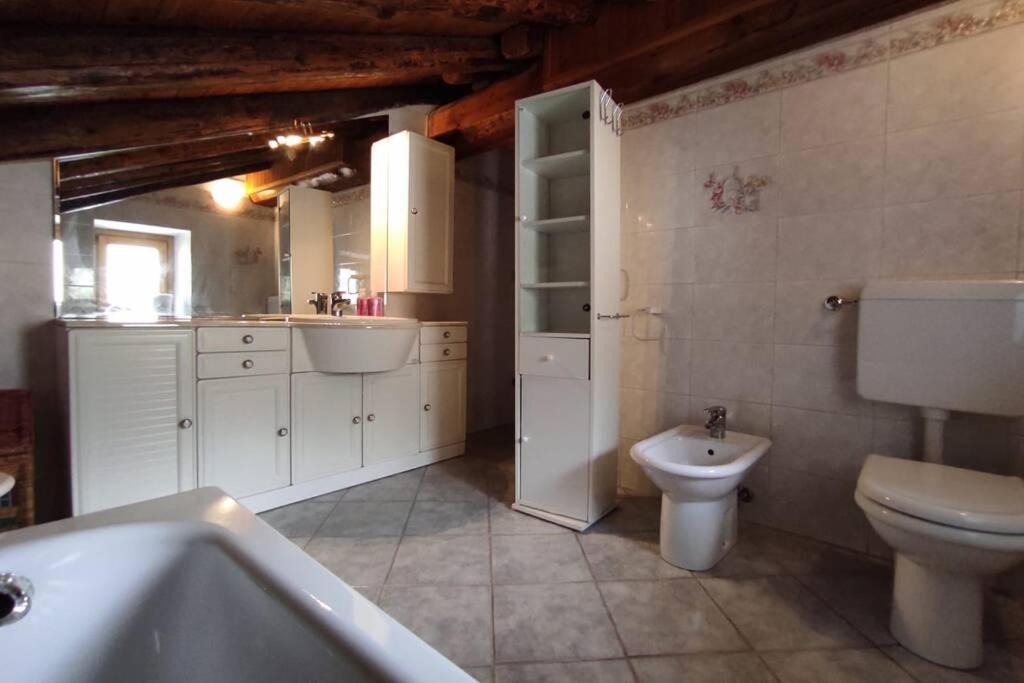 Photo of Bathroom in Saint-Pierre