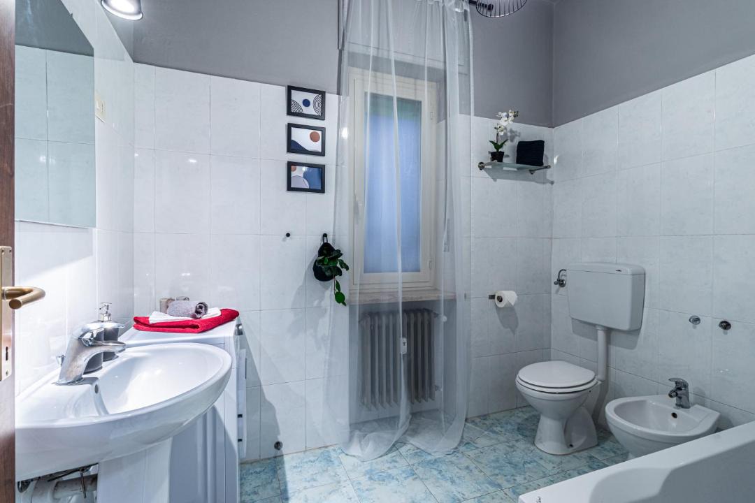 Photo of Bathroom in Santhia