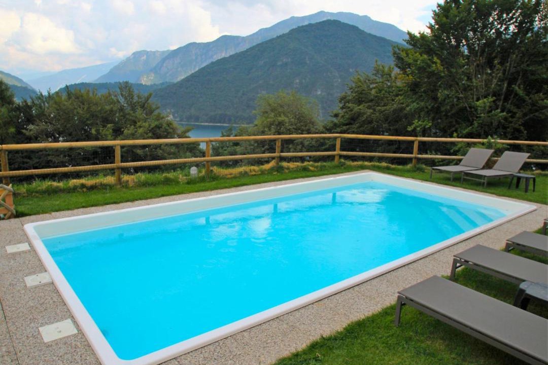 Photo of Outdoor in Pur