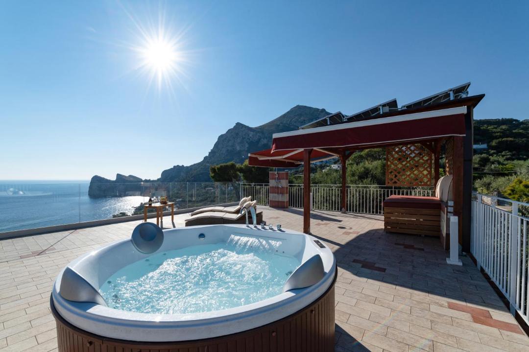 Photo of Outdoor in Sirenuse