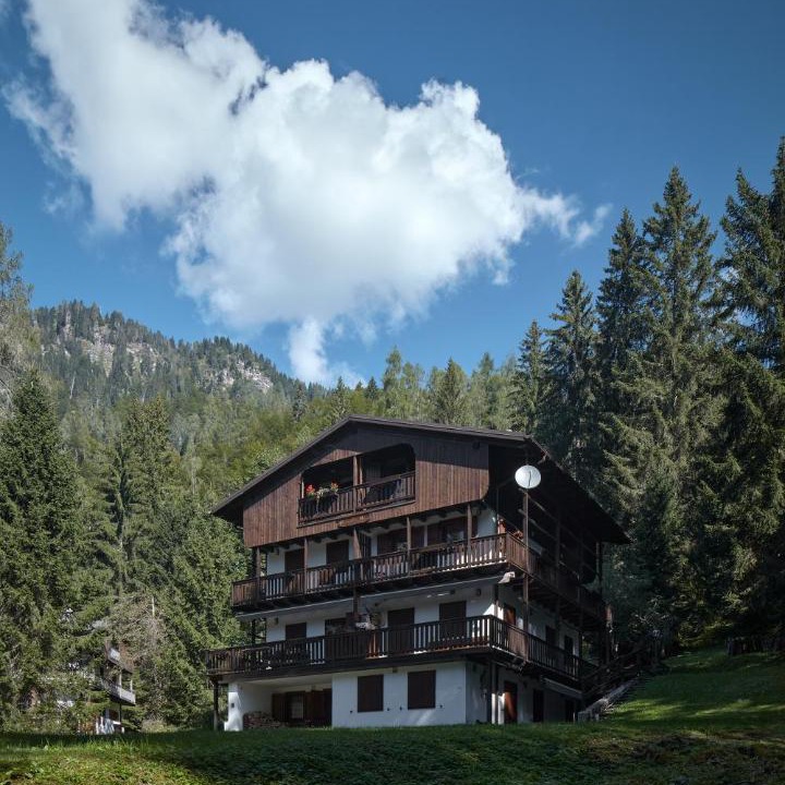 Photo of Buildings in Sauris