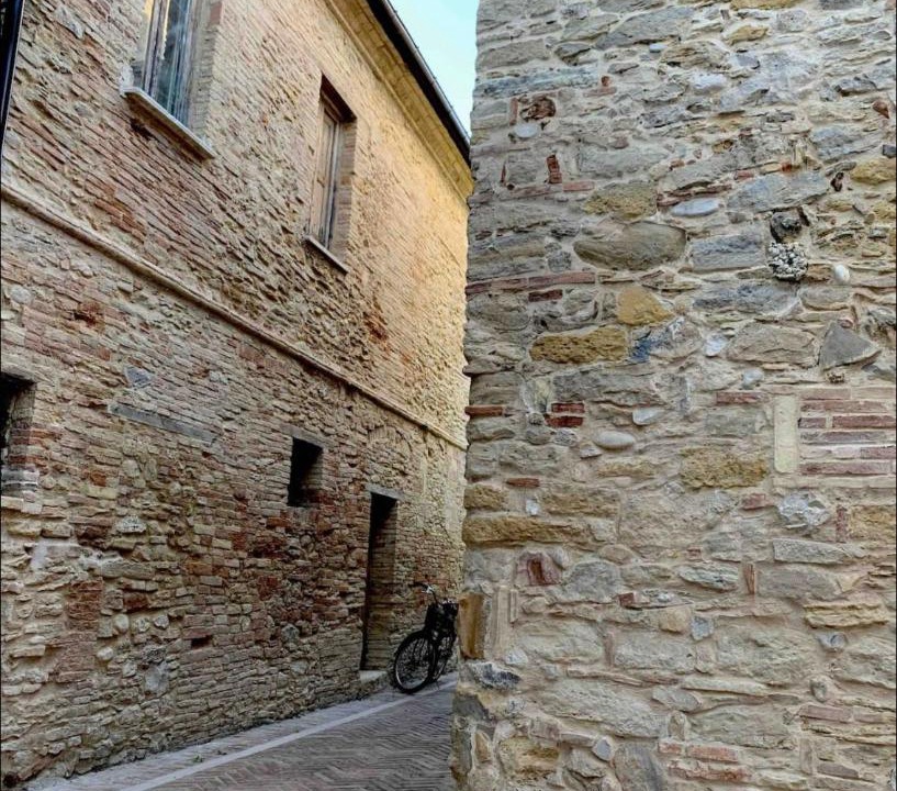 Photo of Buildings in Rocca San Giovanni