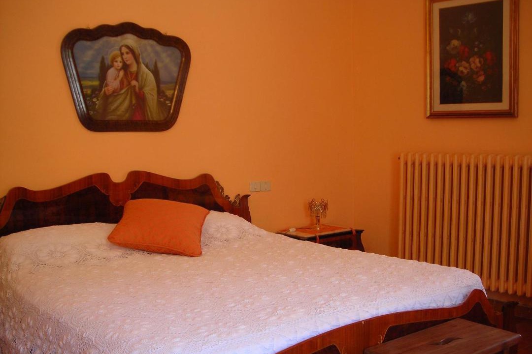Photo of Bedroom in Introdacqua