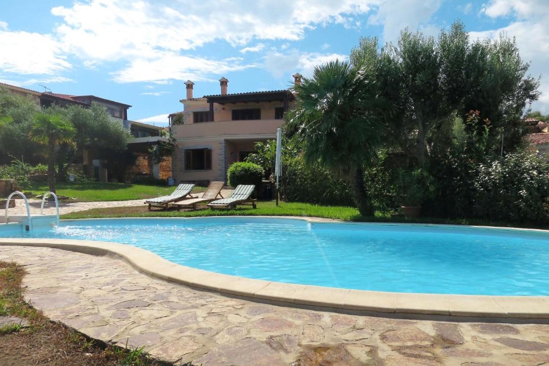 Photo of Others in Tanaunella