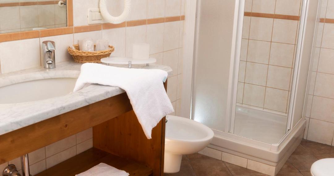 Photo of Bathroom in Saint-Pierre