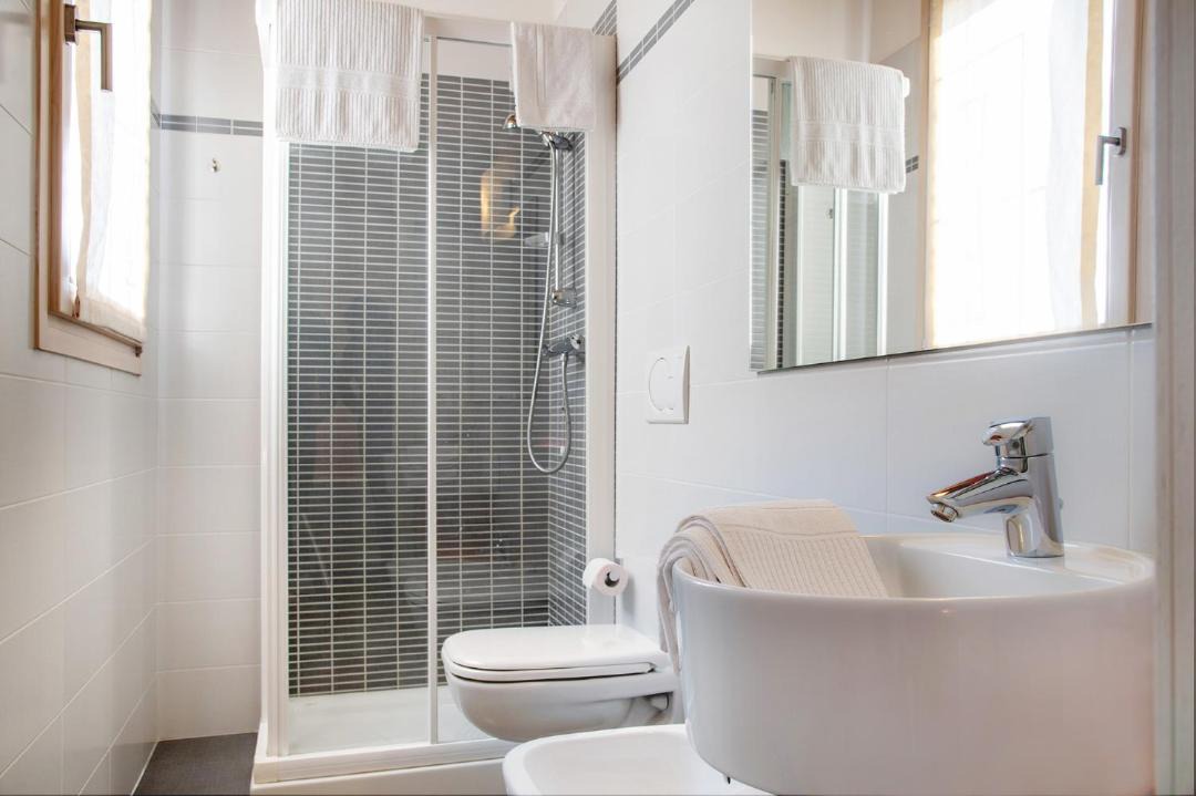 Photo of Bathroom in Vago