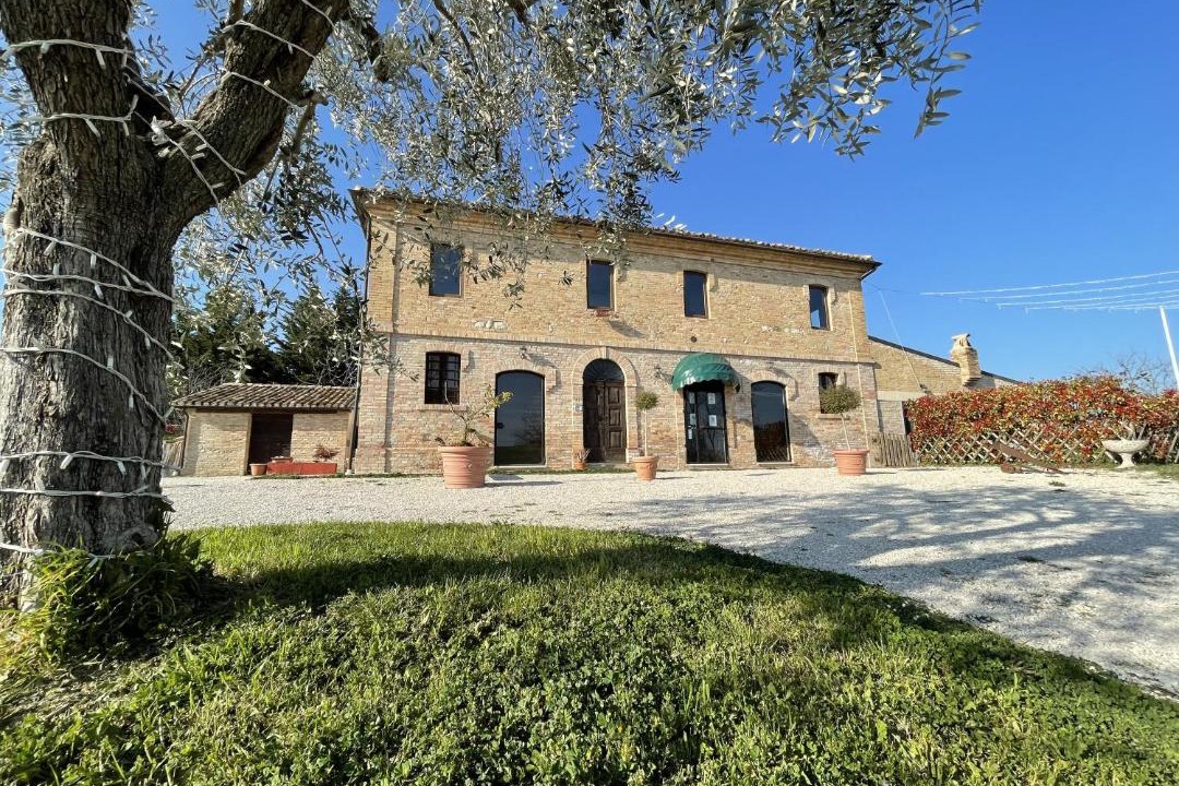 Photo of Buildings in Bellante