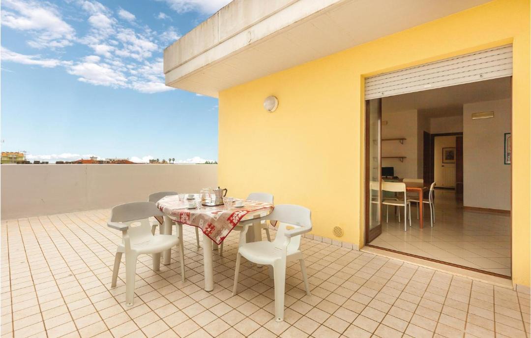 Photo of Patio Balcony in Villa Rosa