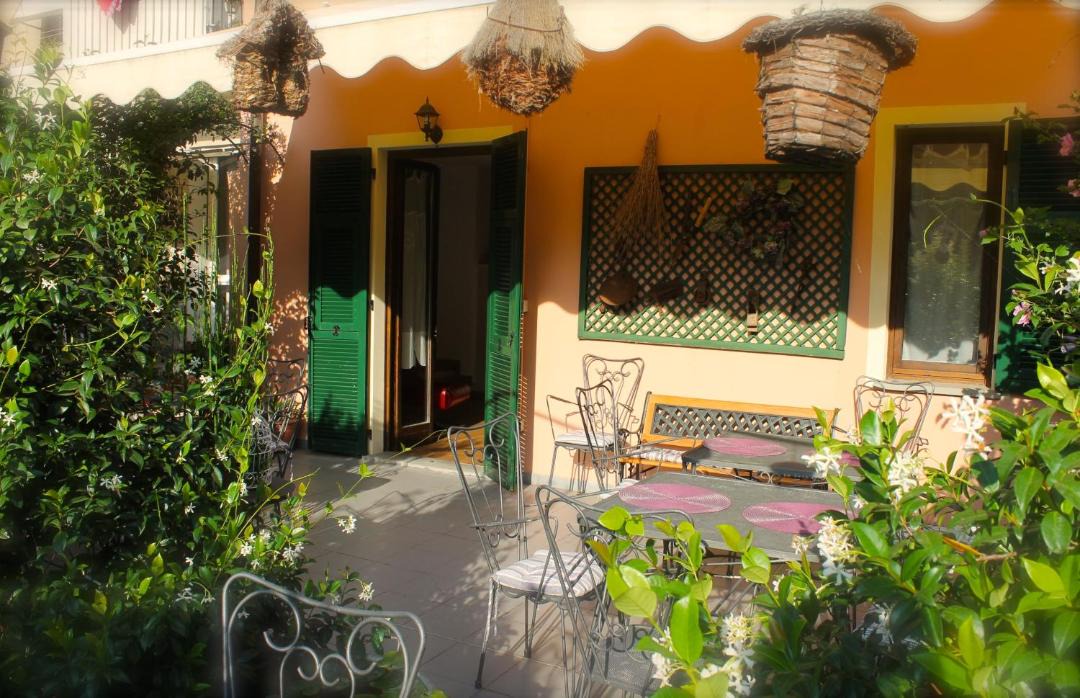 Photo of Buildings in Gavi