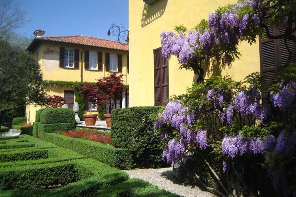 Photo of Buildings in Calco Superiore