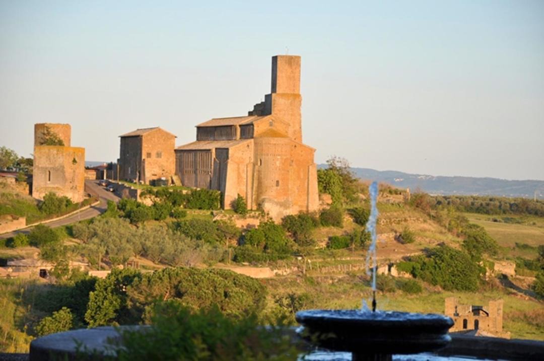 Photo of Others in Tuscania