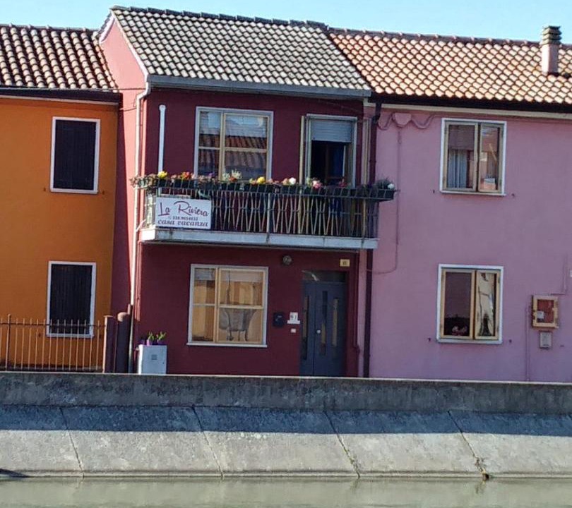 Photo of Buildings in Loreo