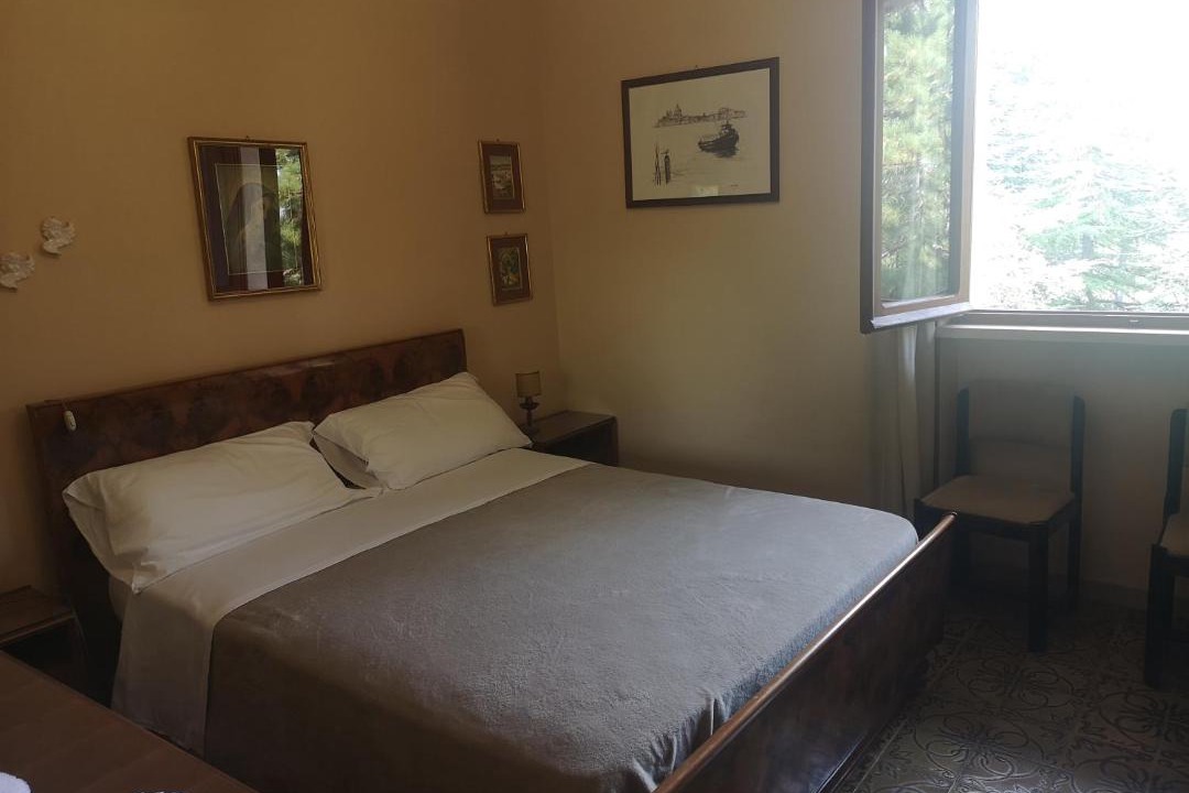 Photo of Bedroom in Civitella del Tronto