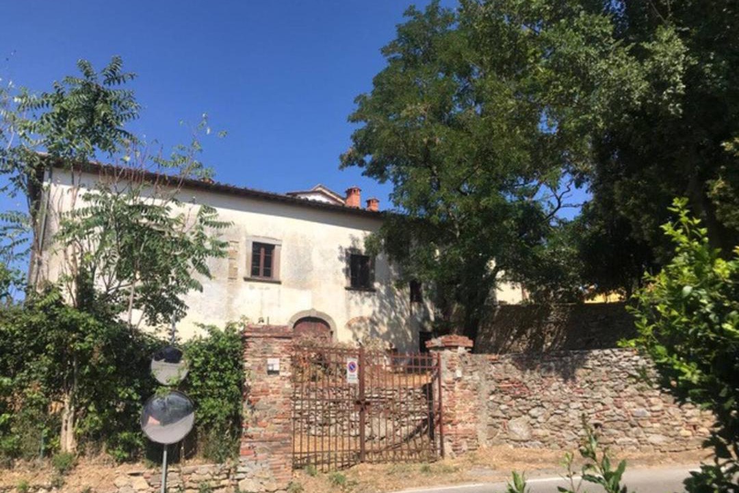 Photo of Buildings in Carmignano