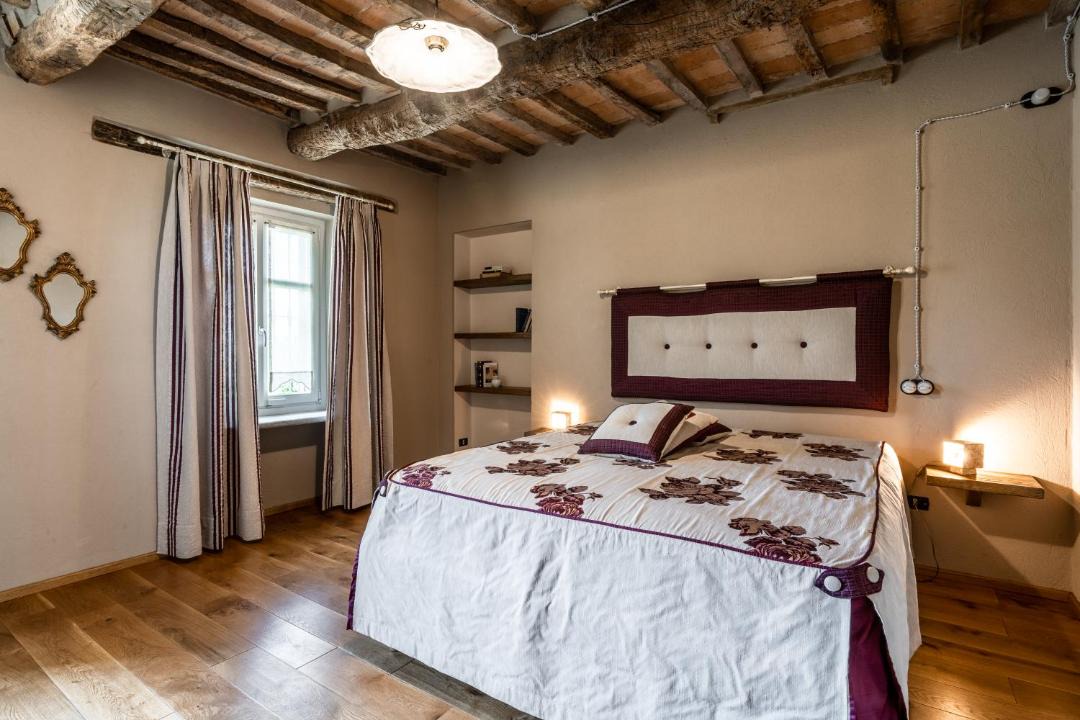Photo of Bedroom in Costigliole d'Asti