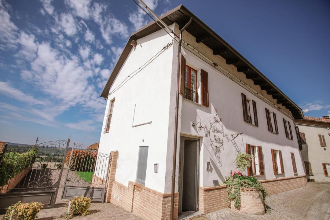 Photo of Others in Cossombrato