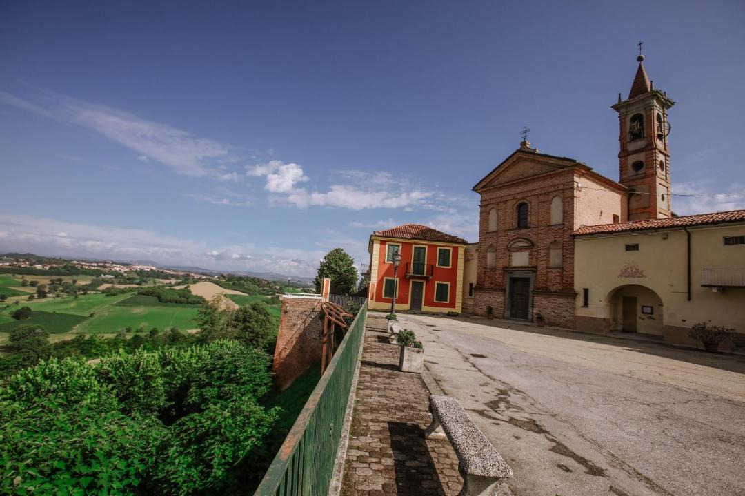 Photo of Others in Cossombrato
