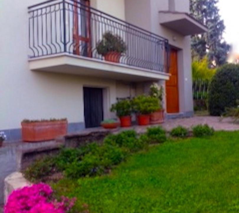 Photo of Others in Montesiro