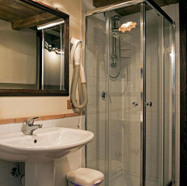 Photo of Bathroom in Centola