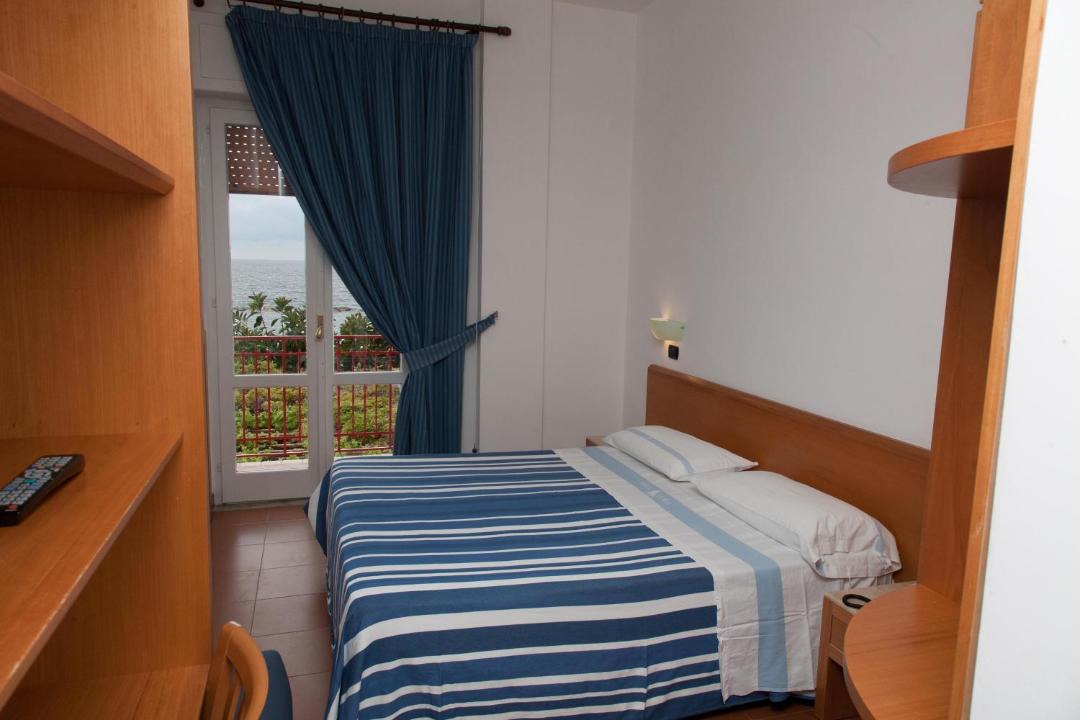 Photo of Bedroom in Pollica