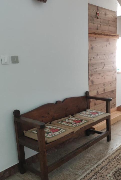 Photo of Livingroom in Male