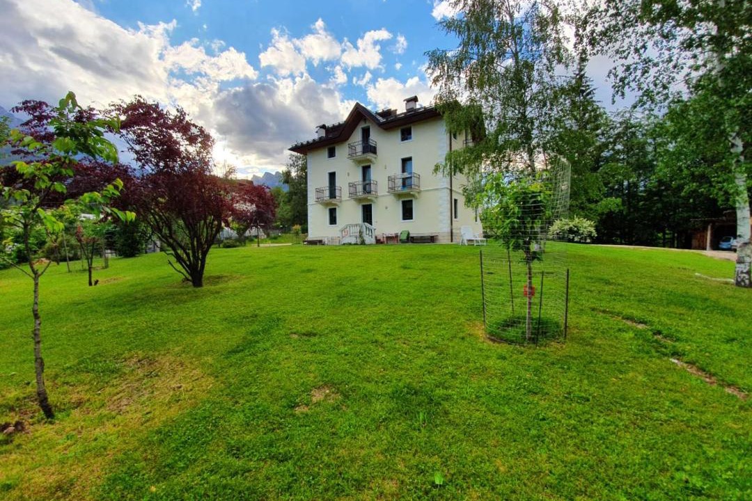 Photo of Buildings in Villanova