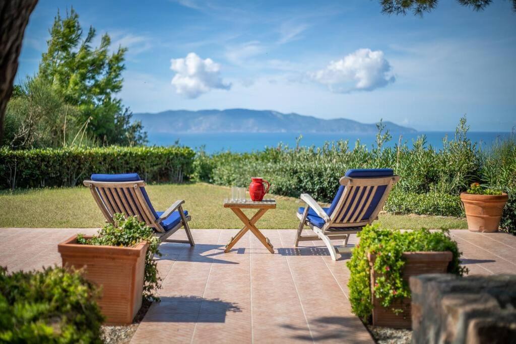 Photo of Patio Balcony in Cala Piccola