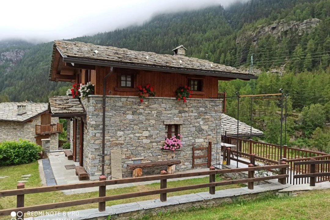 Photo of Others in Prese-Montone