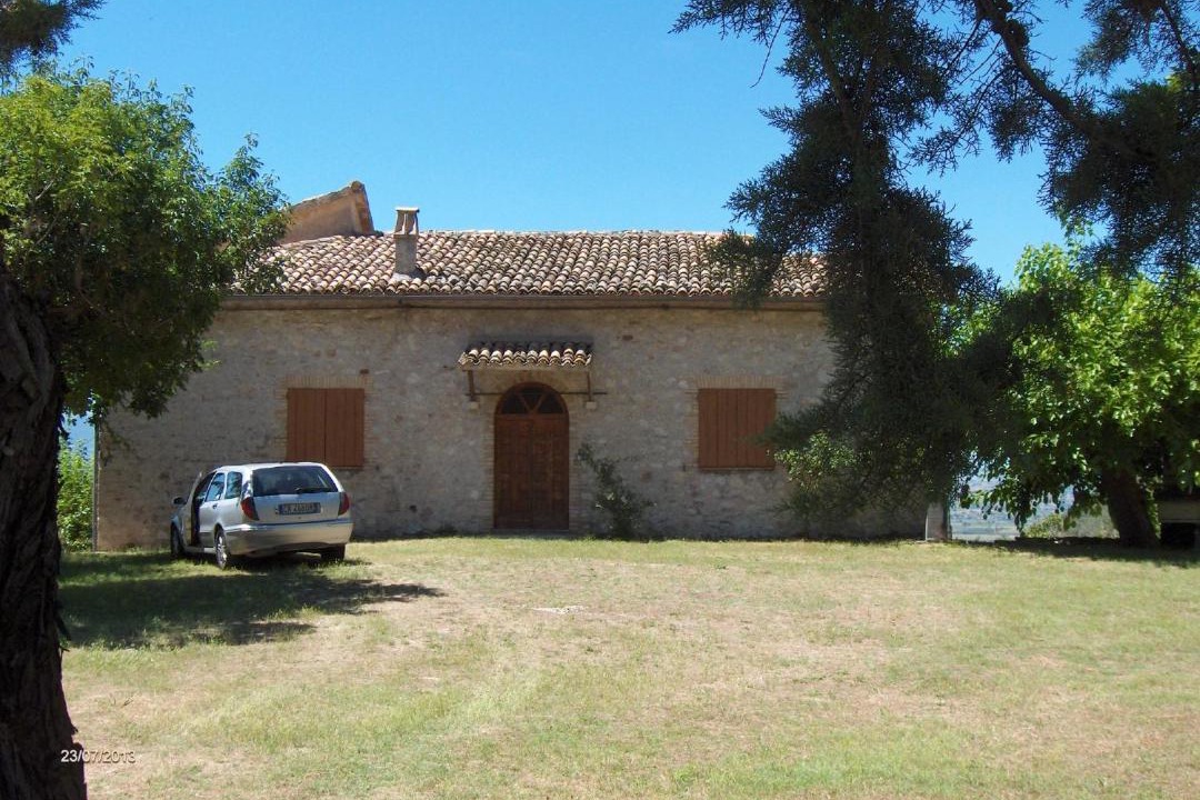 Photo of Buildings in Campello sul Clitunno