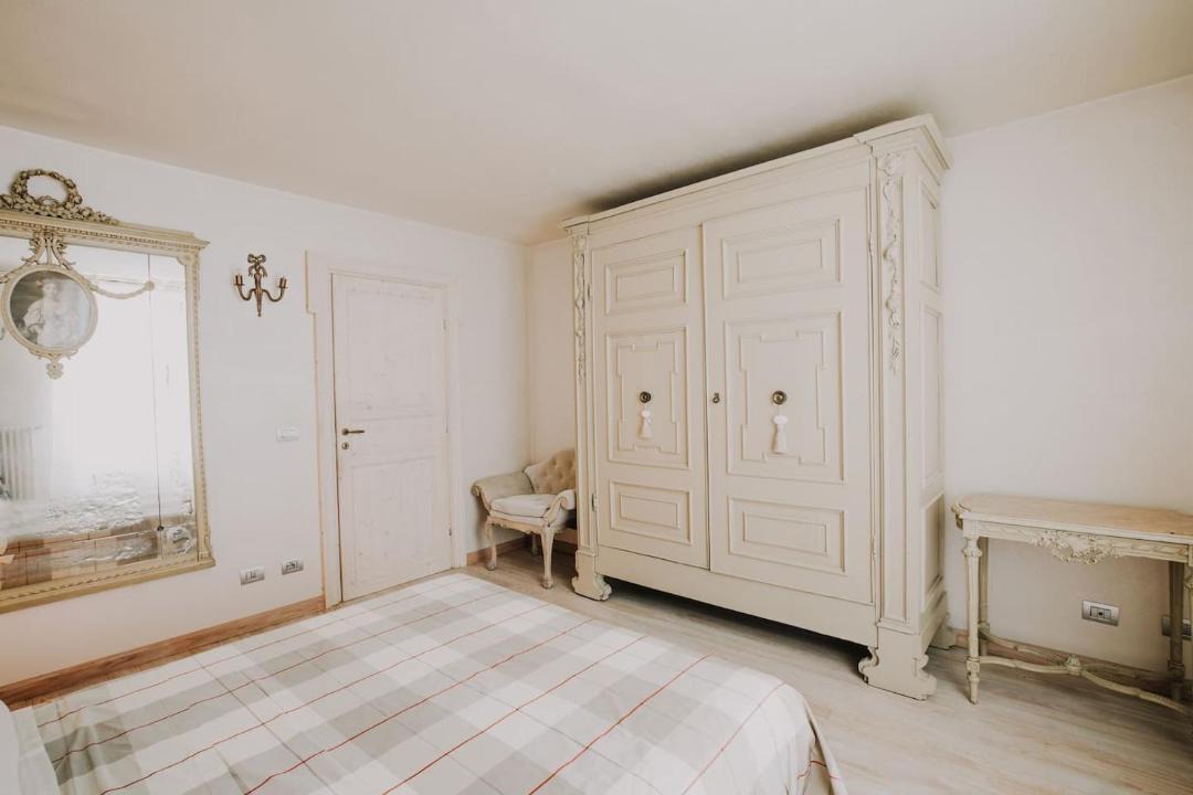Photo of Bedroom in Santo Stefano Belbo