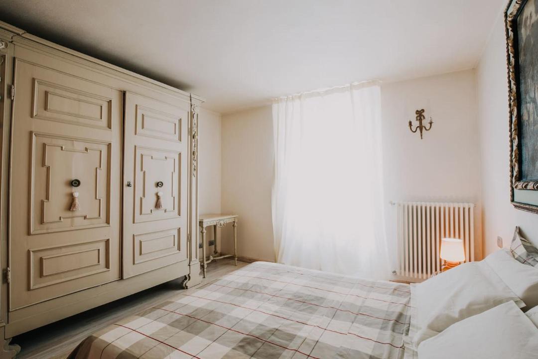 Photo of Bedroom in Santo Stefano Belbo