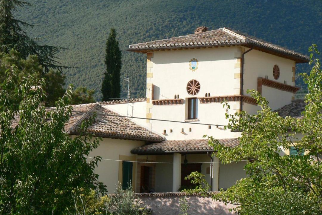 Photo of Buildings in Poreta