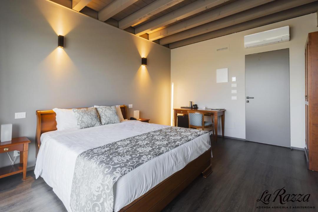 Photo of Bedroom in Botteghe di Albinea