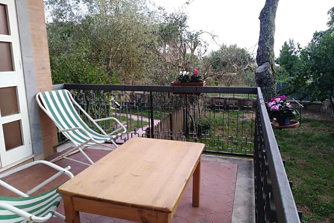 Photo of Patio Balcony in Lake Garda