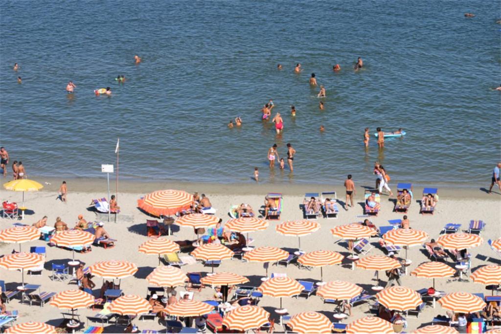 Photo of Human In Picture in Lido di Volano