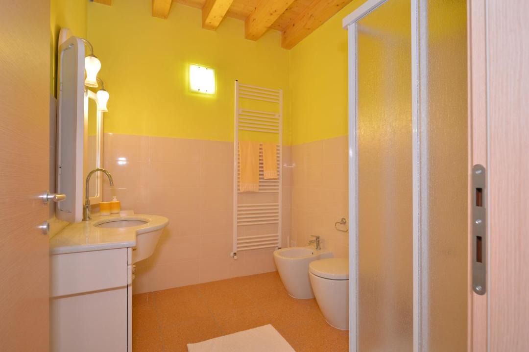 Photo of Bathroom in Arcole