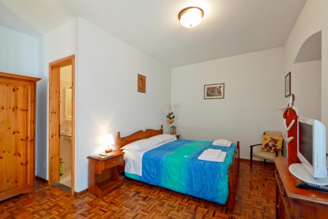 Photo of Bedroom in Comeglians